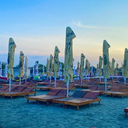 La Malul Marii Appartement